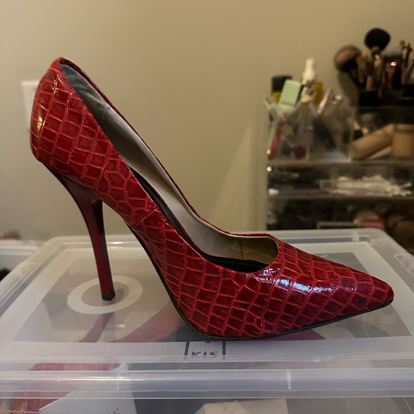 Costa Blanca red snakeskin heels - Picture 2 of 5